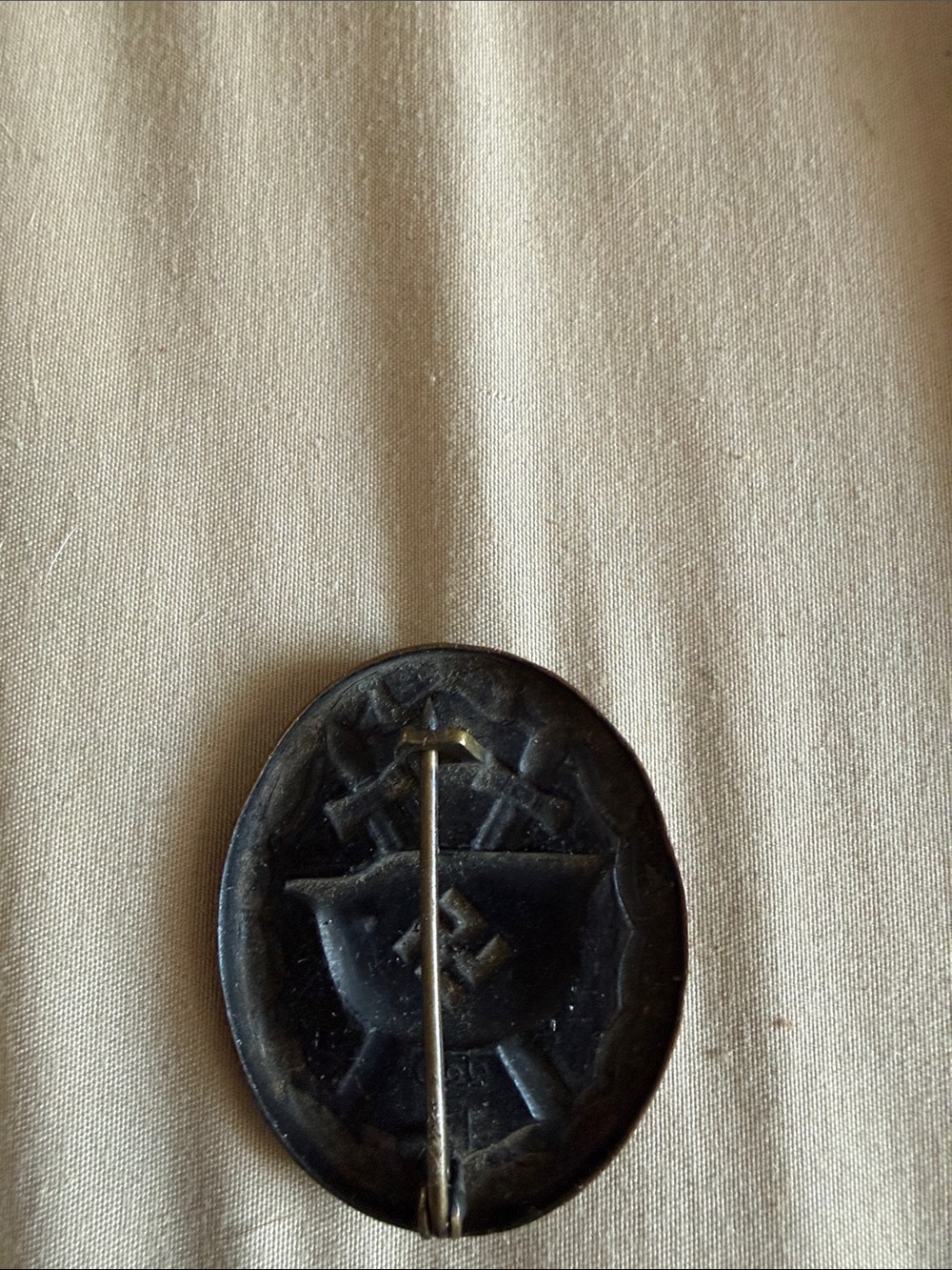 Bronze WWII German Badge Wound Badge - Picture 4 of 4